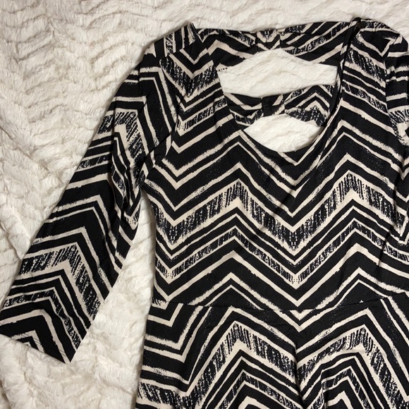 CLOSING SALE Black & White Chevron Dress - Picture 2 of 5